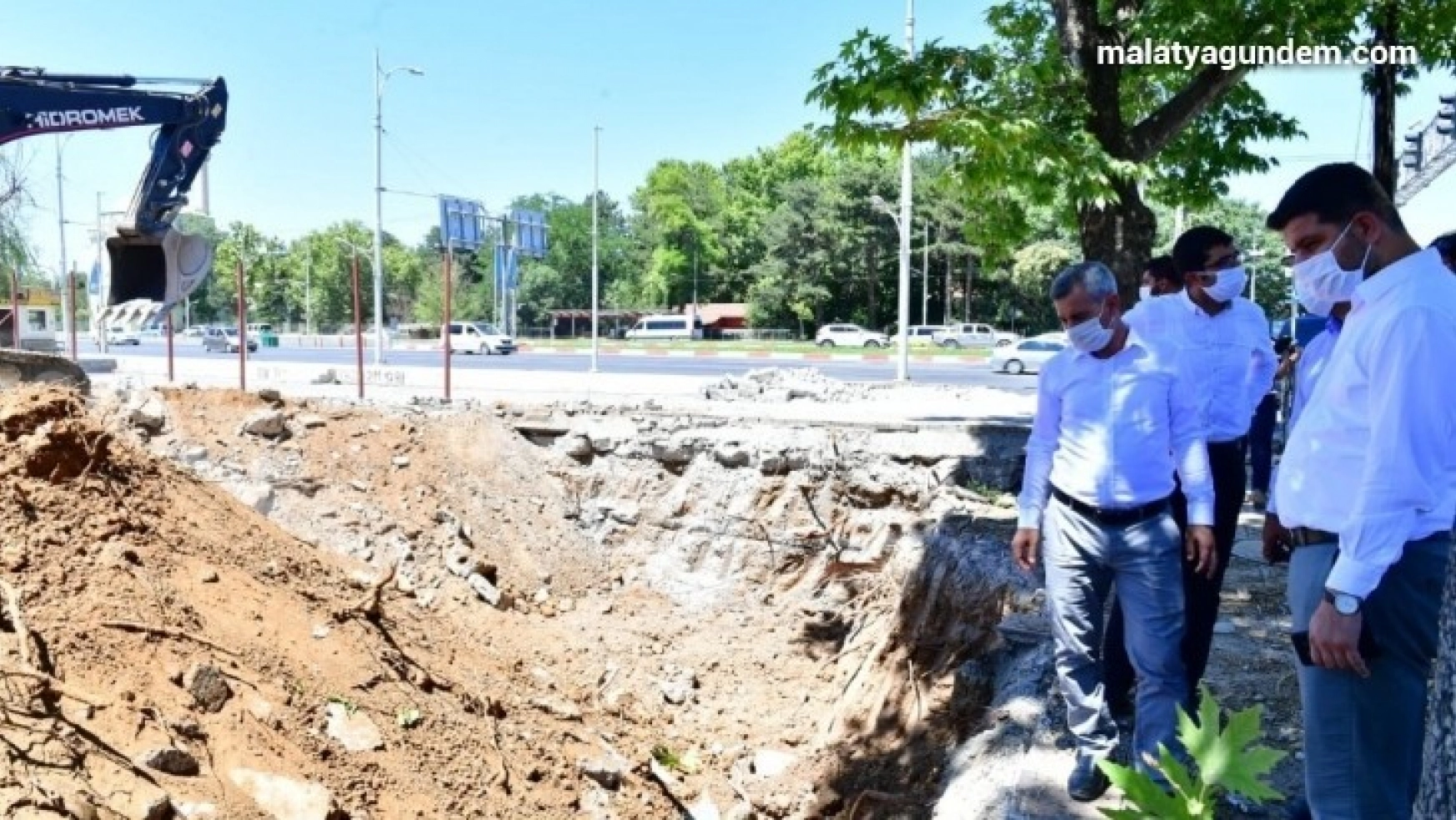 Yeşilyurt Belediyesi yeni hizmet binasının kazı çalışmaları başladı