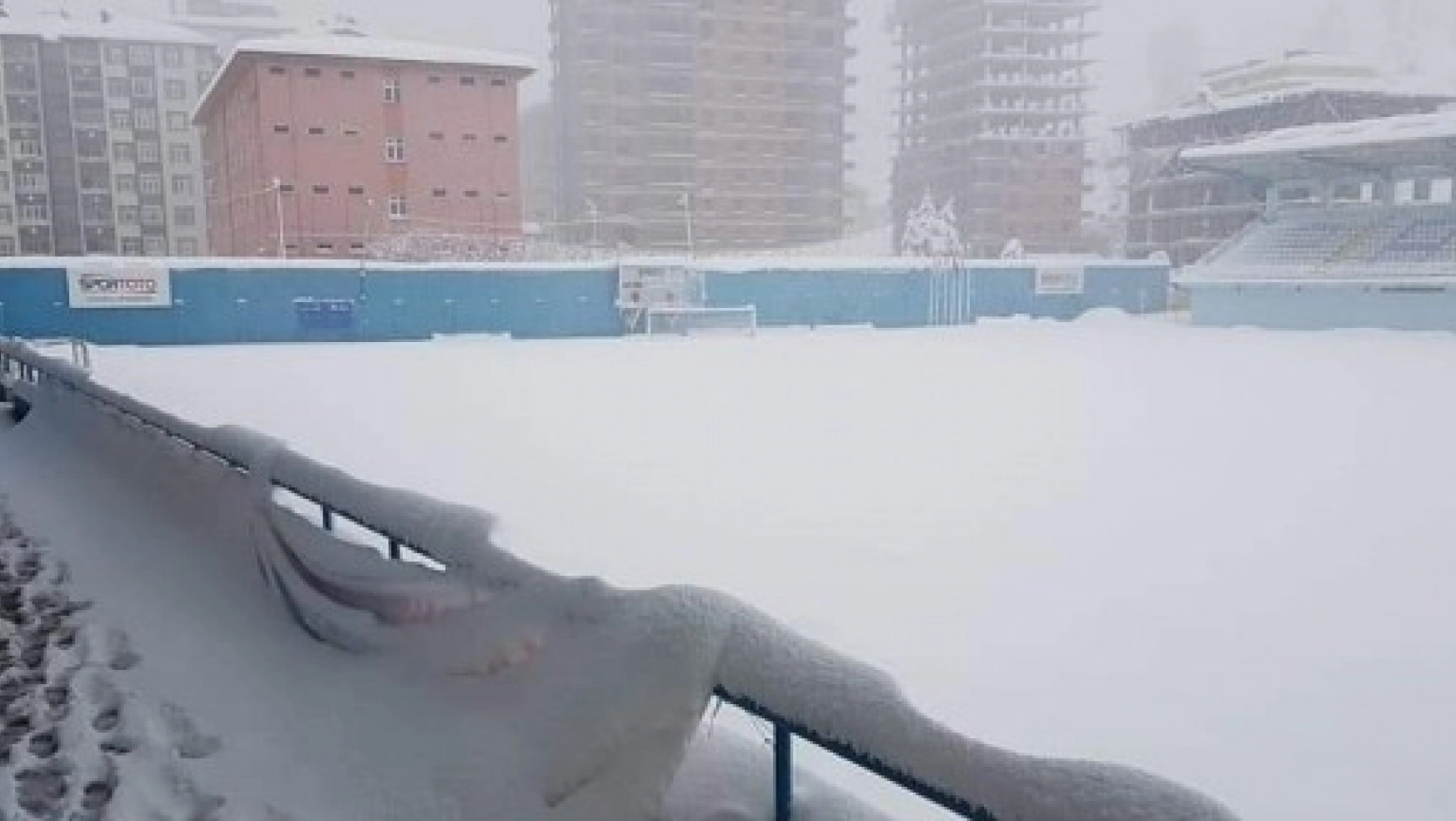 Yeşilyurt Belediyespor'un Maçına Kar Engeli