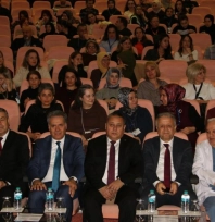 'Yoğun Bakım Hemşireliğinde Güncel Yaklaşımlar' sempozyumu düzenlendi