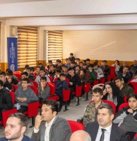 Başkan Er, öğrencilerle bir araya geldi