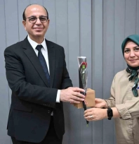 Başkan Geçit, eğitimin kahramanlarını unutmadı