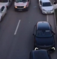 Fermuar sistemiyle ambulansa yol açtılar