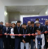 İnönü Üniversitesi kapılarını genç buluşçulara açtı