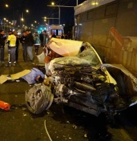 Yimpaş kavşağında feci kaza: 2 ölü, 3 yaralı