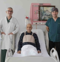 Kalp tümörü ve üç damar tıkanıklığı aynı ameliyatta tedavi edildi