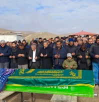 Kayıp olarak aranırken ölü bulunan kadın defnedildi