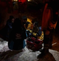 Müstakil evde çıkan yangında mahsur kalan kadın kurtarıldı