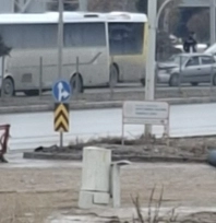 Otobüs ile otomobil çarpıştı: 2 yaralı