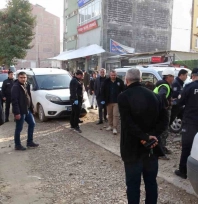 İki grup arasında çıkan silahlı kavgada 3 yaralı, 7 gözaltı