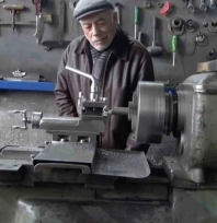 Tezgah başında yarım asrı deviren ustalar çırak bulamıyor