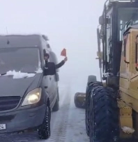 Yağış sonrası mahsur kalan 4 turist kurtarıldı