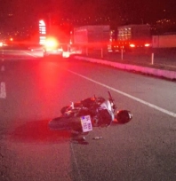 Yayaya çarpan motosikletin sürücüsü hayatını kaybetti