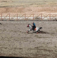 Yazıhan da ata sporu atlı cirit yaşatılıyor