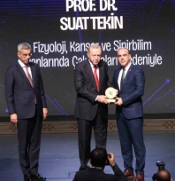 Prof. Dr. Suat Tekin'e TÜSEB Aziz Sancar teşvik ödülü