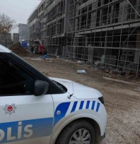 Spiral makinesiyle elini kesen işçi yaralandı