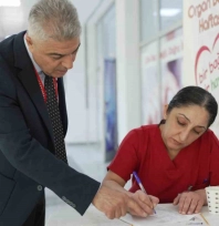 Uzman Doç. Dr. Dişli: 'Nakillerle birçok hasta hayata tutunmaktadır'