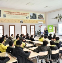 Yeşilyurt'ta öğrencilere depreme karşı hayat kurtaran eğitim