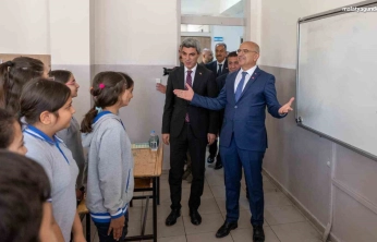 Başkan Er öğrencileri 11. Malatya Anadolu Kitap ve Kültür Fuarı'na davet etti