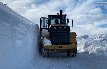 Battalgazi'de 1 metreyi bulan karla mücadele