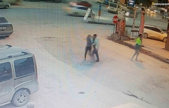 Birlikte yaşadığı kadını silahla tehdit eden şahıs gözaltına alındı