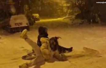 Darende'de kar yağışıyla gelen eğlence