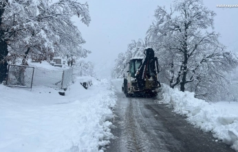 Doğanşehir'de Karla Mücadele Aralıksız Sürüyor