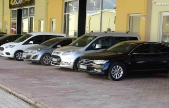 Galerici esnafı, araç almak isteyenler için şimdi tam zamanı