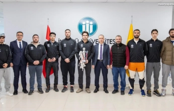 İnönü Üniversitesi Basketbol takımı şampiyon oldu