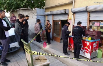 Kernekte bakkal işleten şahıs iş yerinde ölü bulundu