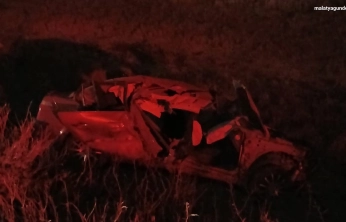 Malatya'da otomobil traktöre çarptı: 1 ölü, 4 yaralı