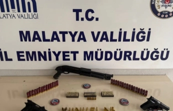 Malatya'da ruhsatsız silah operasyonu: 2 gözaltı