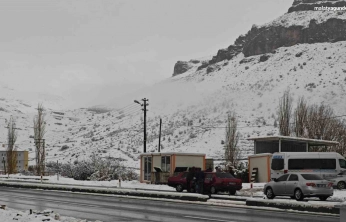 Malatya'da sağanak ve kar yağışı etkili oluyor