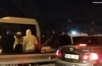 Zincirleme trafik kazasında 2 kişi yaralandı