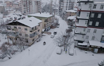 Malatya kırsalında kar kalınlığı 30 santimetreyi buldu