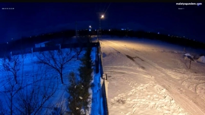 Akçadağ'a düşen meteor, gökyüzünü aydınlattı