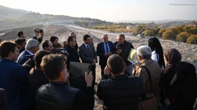 Başkan Taşkın : 'Battalgazi'nin her noktasında kalıcı eserler yükseliyor'