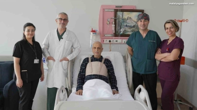 Kalp tümörü ve üç damar tıkanıklığı aynı ameliyatta tedavi edildi