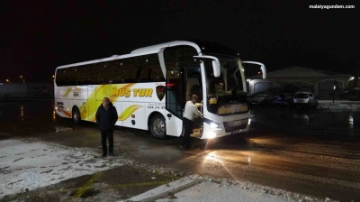 Kar yağış nedeniyle otobüs seferleri durduruldu
