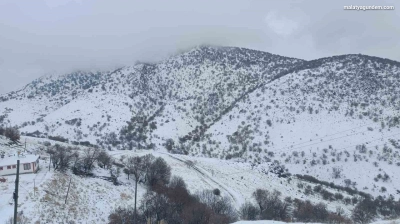 Malatya'da kırsal kesimlerde kar etkili oluyor
