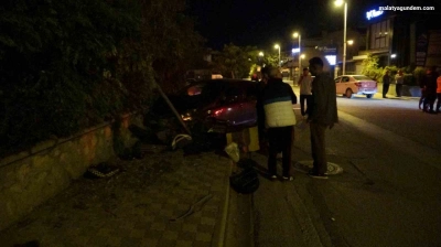 Otomobil ile motosiklet çarpıştı: 2 yaralı