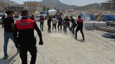 Şantiyede silahlı-bıçaklı kavga: 2'si ağır 7 yaralı