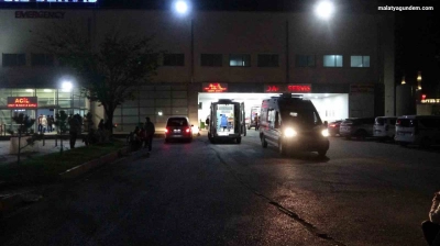 Malatya'da üç aracın karıştığı kazada 6 kişi yaralandı