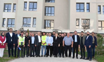 AK Parti heyeti, Doğanşehir'de deprem sonrası çalışmaları inceledi