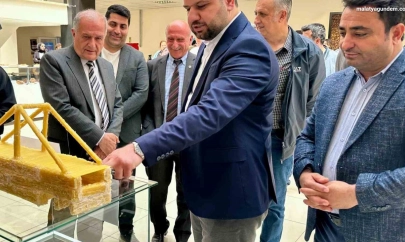 Çubuk makarnadan yapılan köprüler yarıştı