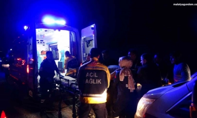 Malatya'da 2 otomobil çarpıştı: 4 yaralı