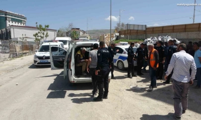 Malatya'da şantiye işçileri arasında taşlı sopalı kavga: 3 yaralı