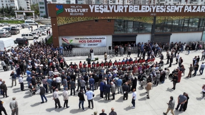 Yeşilyurt Belediyesi'nden çiftçilere büyük destek: 250 bin sebze fidesi dağıtıldı