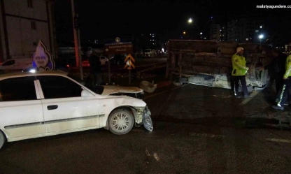 Otomobil ile çarpışan kamyonet devrildi 1 kişi yaralandı