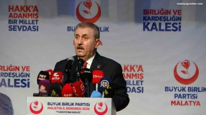 BBP Genel Başkanı Destici: 'Deprem bölgeleri ayağa kalkıyor, devletimiz güçlüdür'