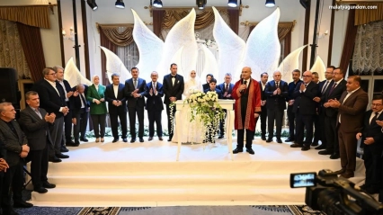 Büyükşehir Belediye Başkanı Sami Er, kızının nikahını kıydı